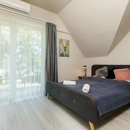 Villa 21 Boutique Rooms Balatonalmadi Exterior photo