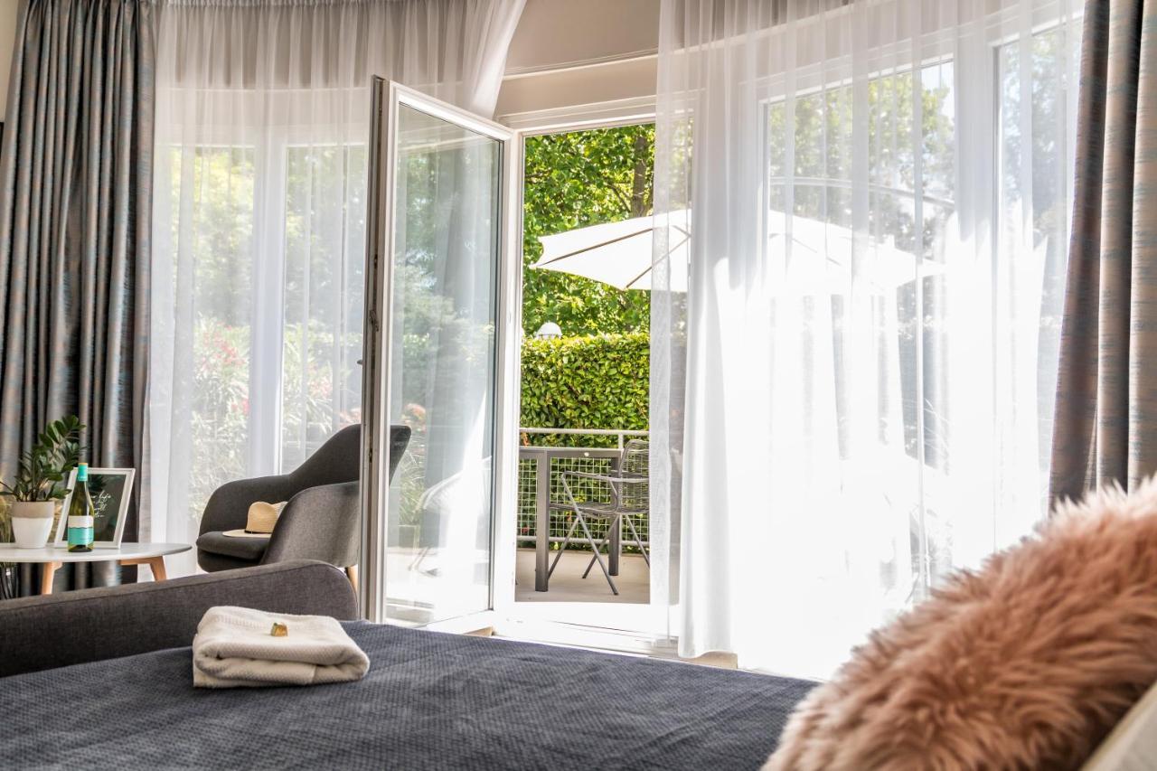 Villa 21 Boutique Rooms Balatonalmadi Exterior photo