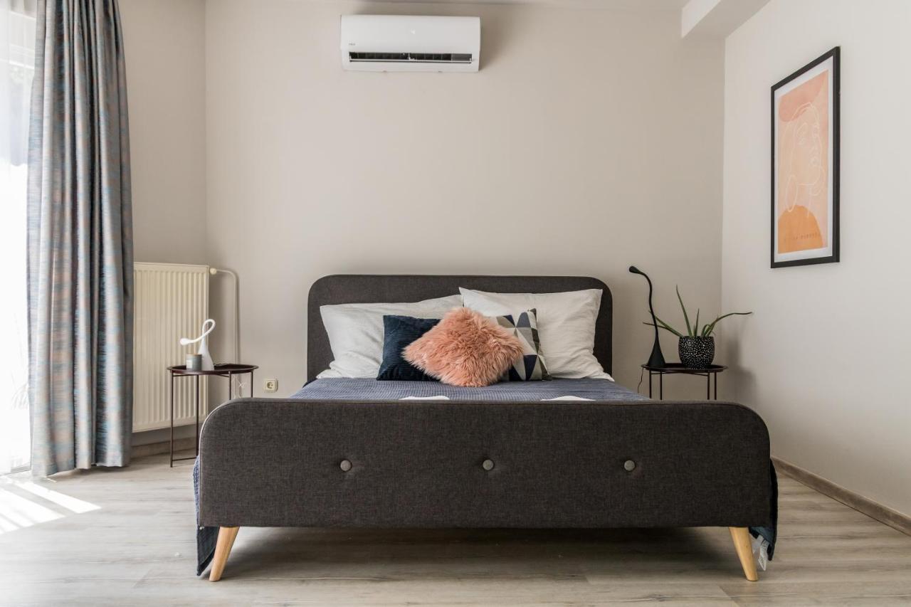 Villa 21 Boutique Rooms Balatonalmadi Exterior photo