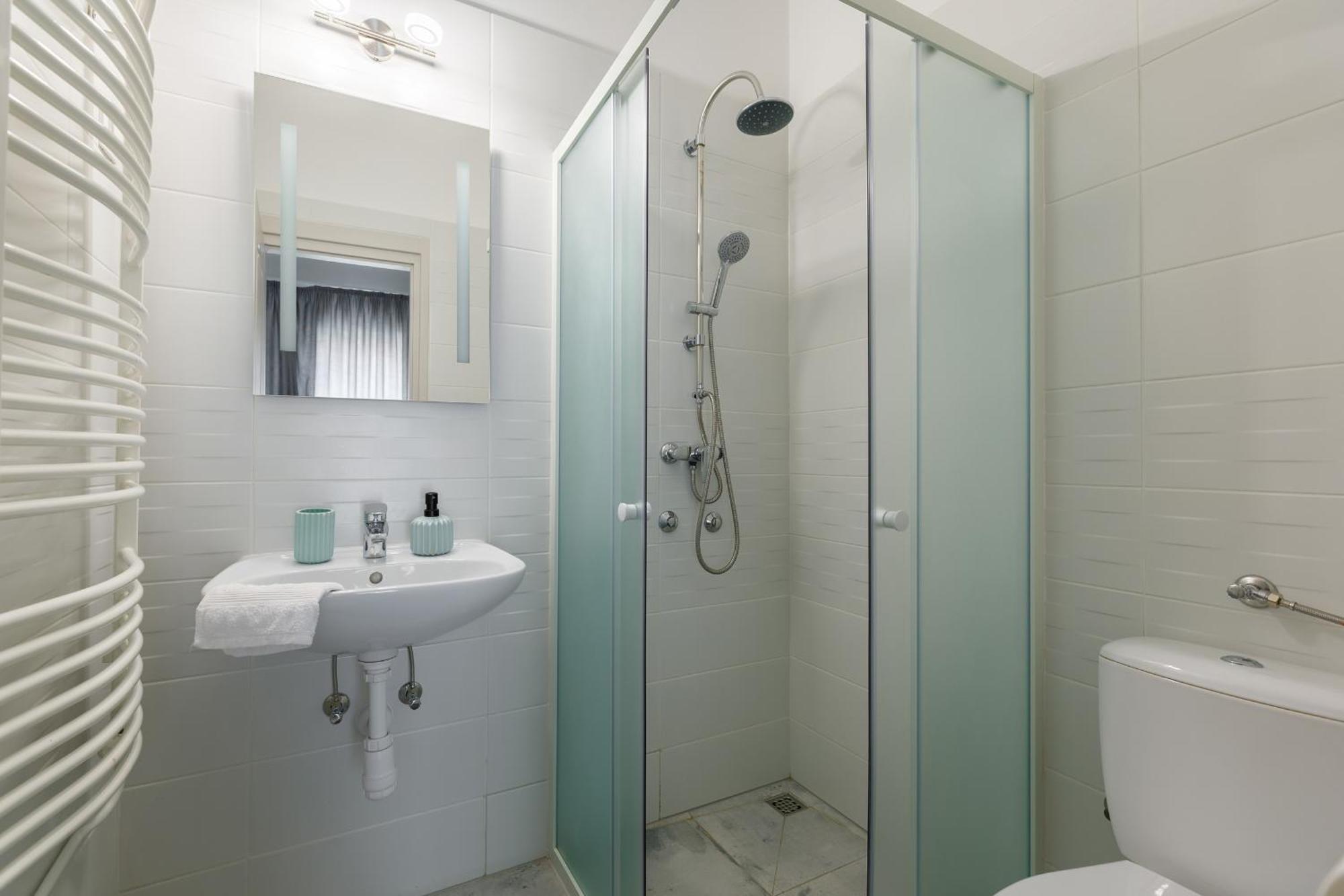 Villa 21 Boutique Rooms Balatonalmadi Exterior photo